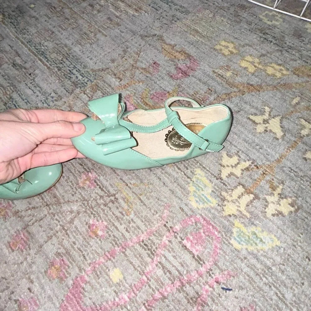 Joyfolie green bow patent leather flats sz 12
